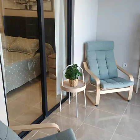 Maresia Apartman *